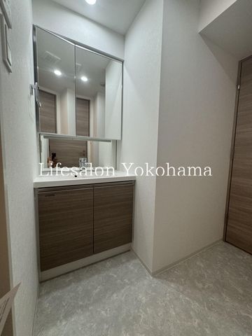 �y���ʏ��z�@