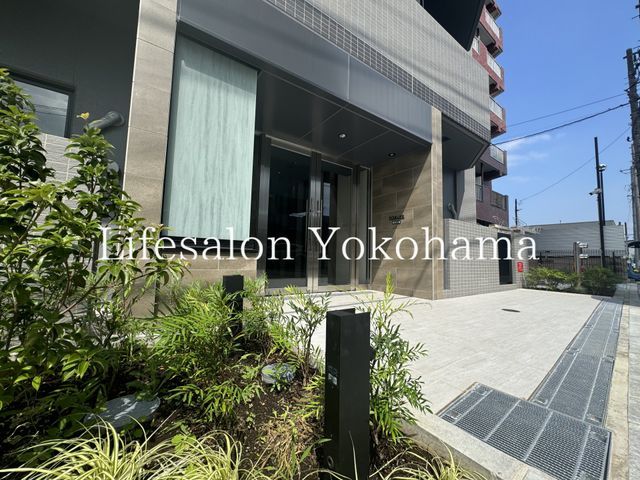 �y�G���g�����X�z�@