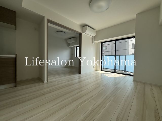 �y���ԁE���r���O�z�@