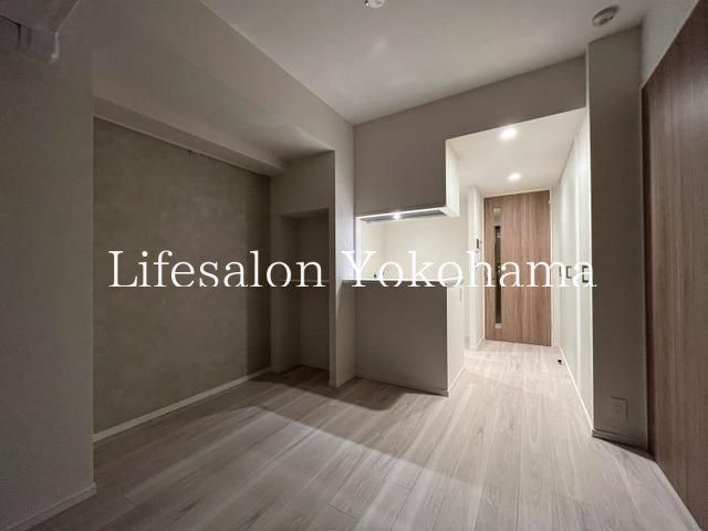 �y���ԁE���r���O�z�@