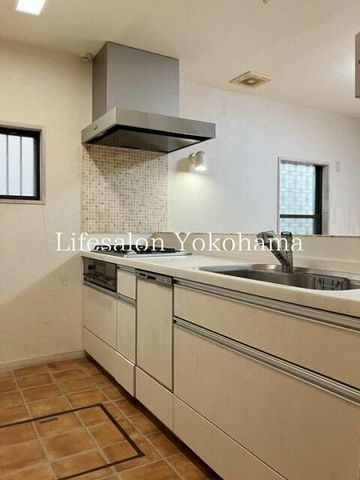 �y�L�b�`���z�@