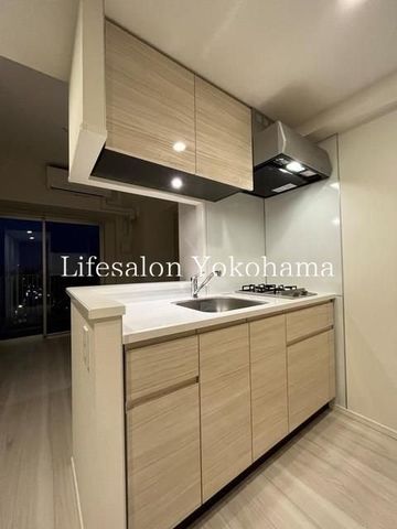 �y�L�b�`���z�@