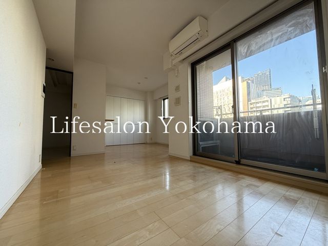 �y���ԁE���r���O�z�@