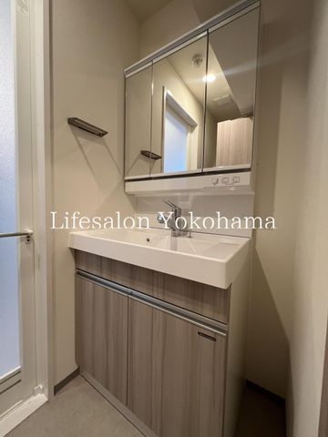 �y���ʏ��z�@