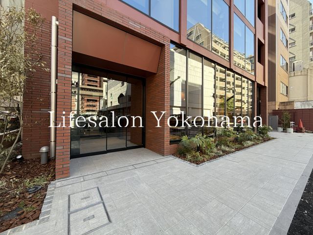 �y�G���g�����X�z�@�G���g�����X