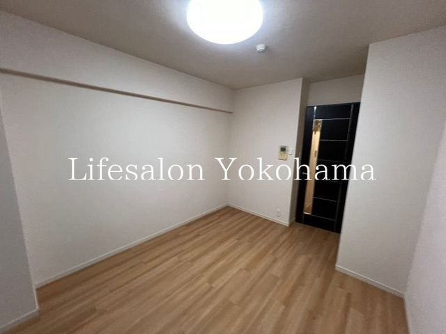 �y���ԁE���r���O�z�@