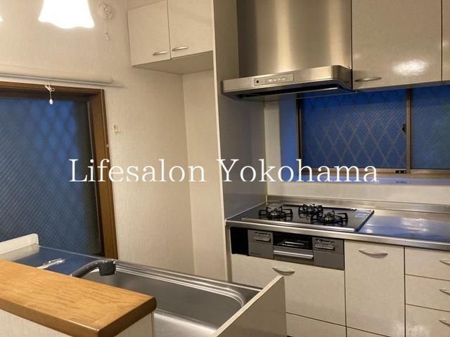 �y�L�b�`���z�@