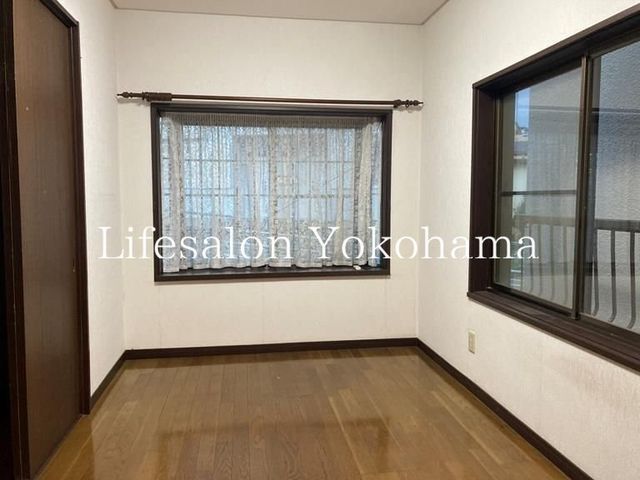 �y���ԁE���r���O�z�@