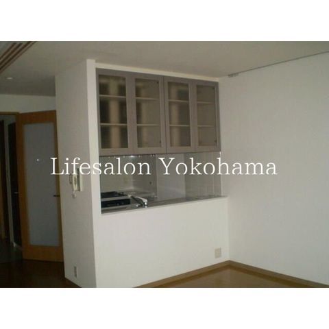 �y���ԁE���r���O�z�@