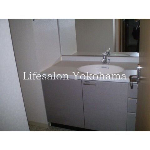 �y���ʏ��z�@