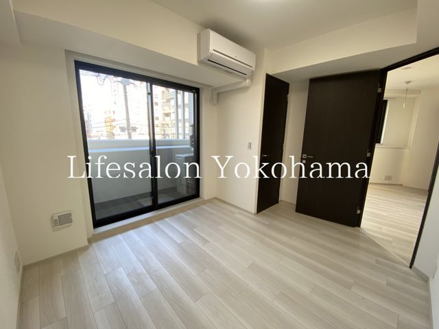 �y���̑������E�X�y�[�X�z�@���r���O/����