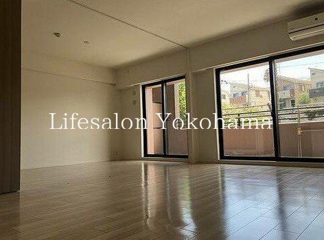 �y���ԁE���r���O�z�@���r���O/����