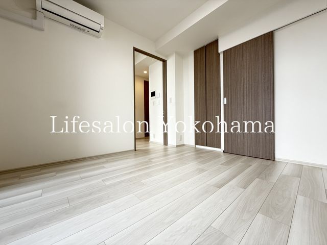 �y���̑��ݔ��z�@���r���O/����