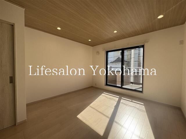 �y�o���R�j�[�z�@