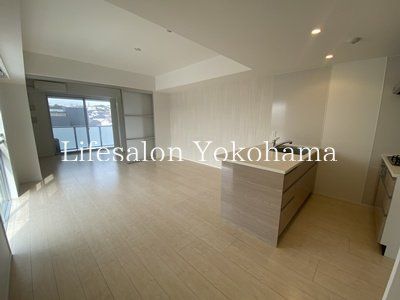 �y���ԁE���r���O�z�@����