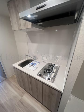 yLb`z@