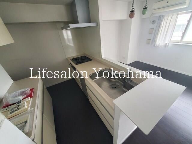 �y�L�b�`���z�@