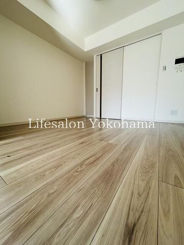 �y���ԁE���r���O�z�@