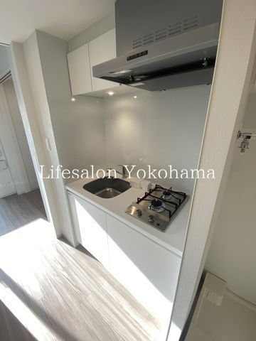 �y�L�b�`���z�@�ݔ�