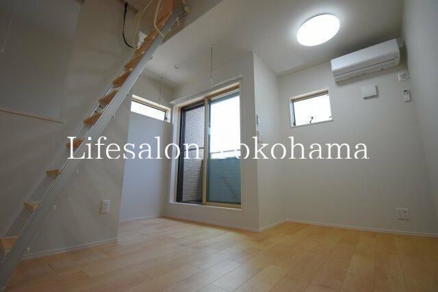 �y���̑������E�X�y�[�X�z�@