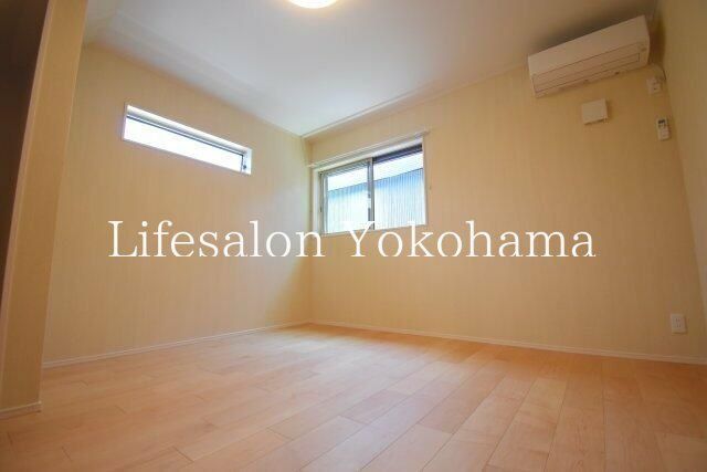 �y���ԁE���r���O�z�@