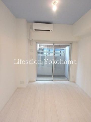 �y���ԁE���r���O�z�@