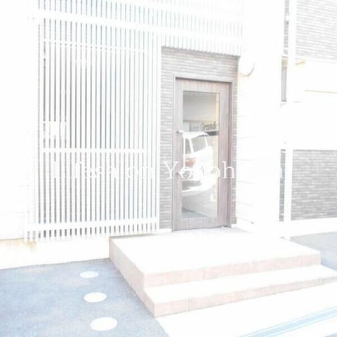 �y�G���g�����X�z�@