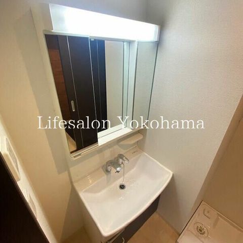 �y���ʏ��z�@