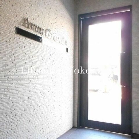 �y�G���g�����X�z�@