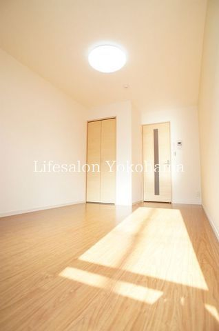 �y���ԁE���r���O�z�@