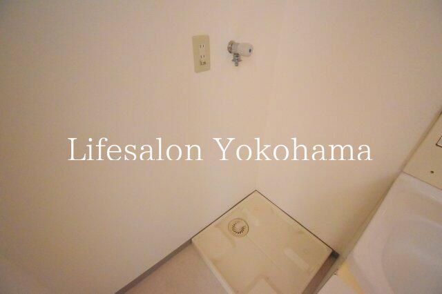 y̑ݔz@