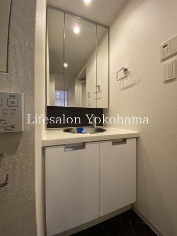 �y���ʏ��z�@