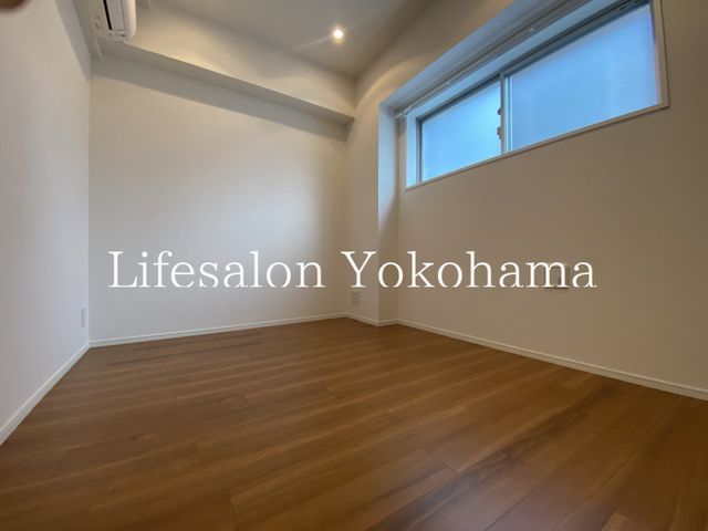 �y�Q���z�@