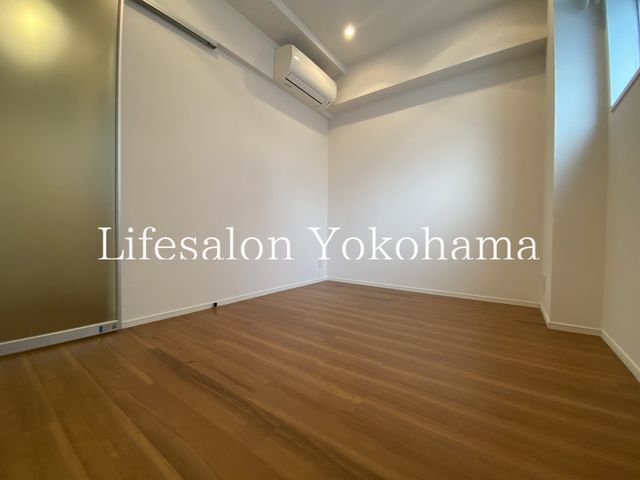 �y�Q���z�@