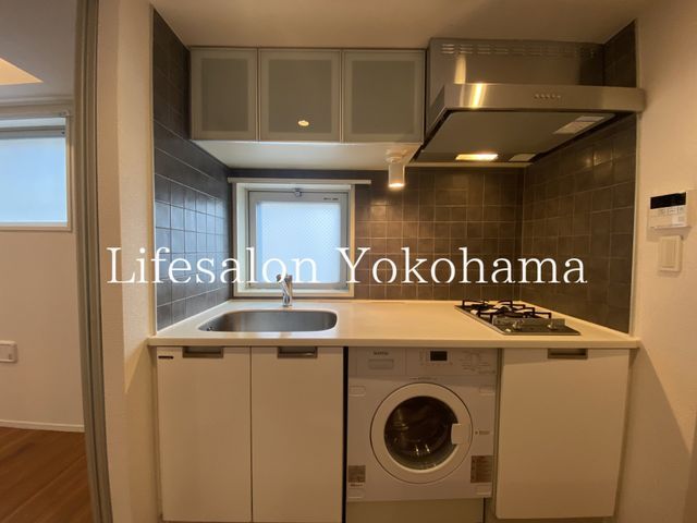 �y�L�b�`���z�@