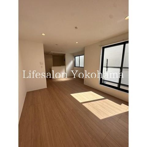 �y���ԁE���r���O�z�@