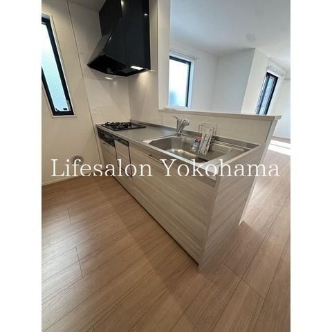 �y�L�b�`���z�@