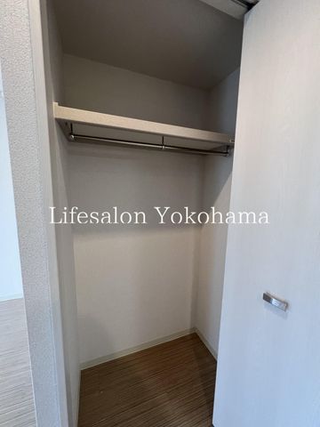 y[z@