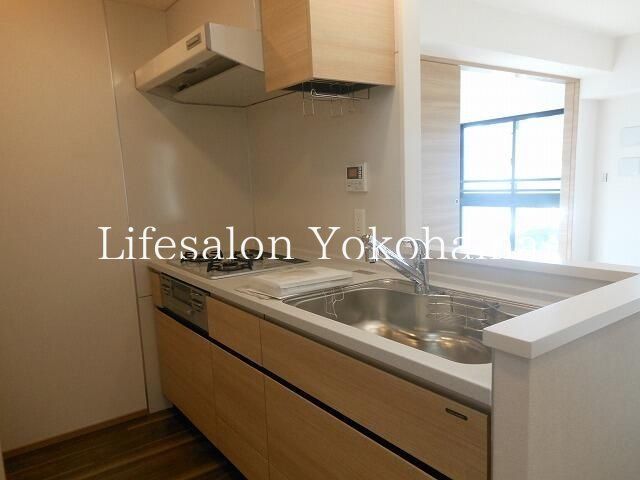 �y�L�b�`���z�@