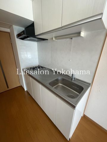 �y�L�b�`���z�@