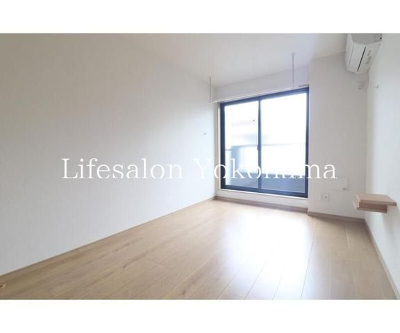 �y���ԁE���r���O�z�@