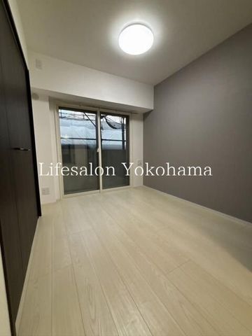 �y���ԁE���r���O�z�@