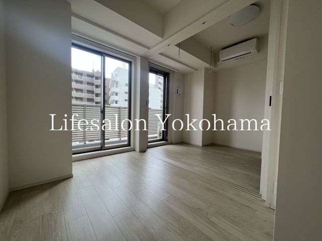 �y���ԁE���r���O�z�@