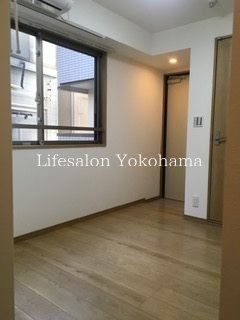 �y���ԁE���r���O�z�@