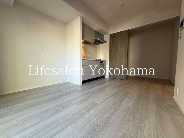 �y���ԁE���r���O�z�@���r���O/����