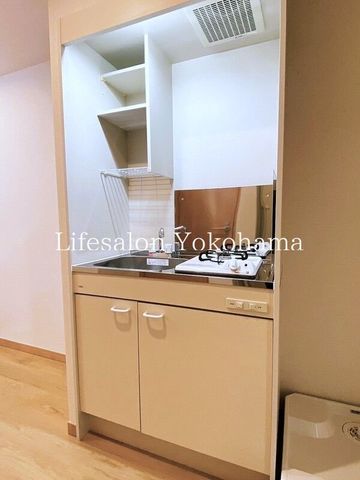 �y�L�b�`���z�@