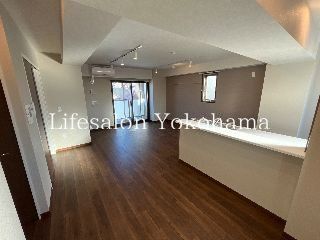 �y���ԁE���r���O�z�@