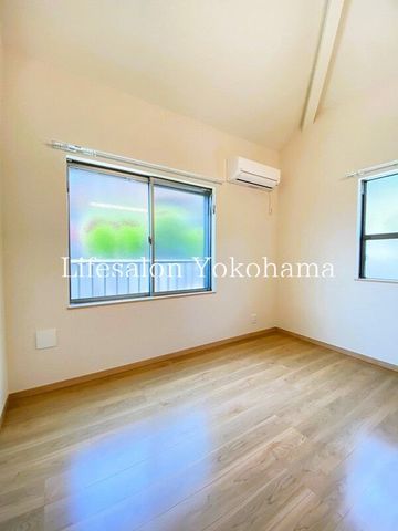 �y���ԁE���r���O�z�@