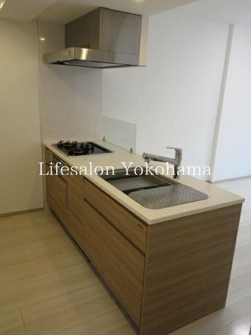 �y�L�b�`���z�@