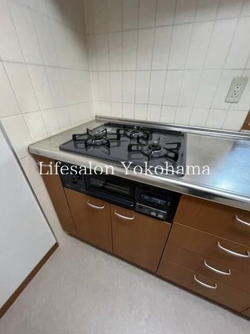 �y�L�b�`���z�@